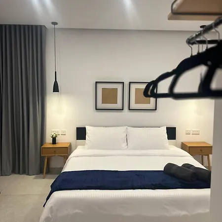 Desibu Collection - The Pearl St Julian's Apartment *