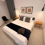 Desibu Collection - The Pearl St Julian's