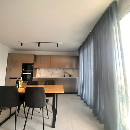 Desibu Collection - The Pearl St Julian's San Ġiljan