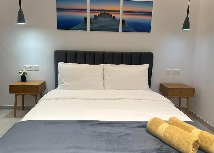 Apartment Desibu Collection - The Pearl St Julian's